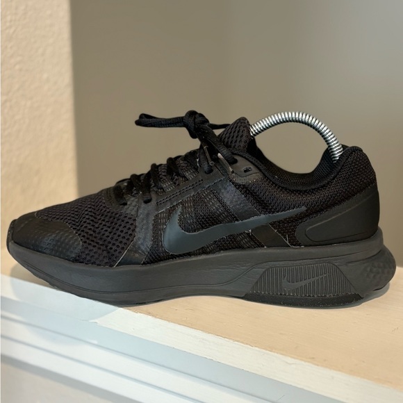 Nike Men's Run Swift 2 Running Shoes Black/Dark Smoke Grey size 7 - Picture 3 of 9